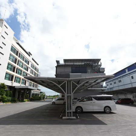 Grand Ratchapruek Hotel