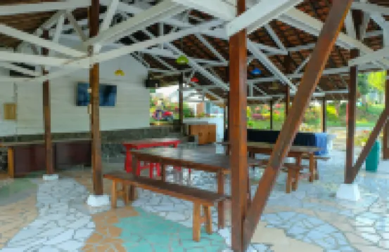 Hilltop Camp, Lembang