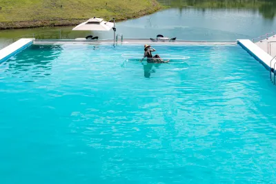 Grand New Century Nanshan Heyuan Hot Spring Resort