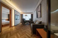 Four Seasons Fashion Hotel