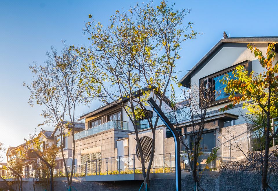 다리 미드서머 클라우드 글로우 빌라 전경