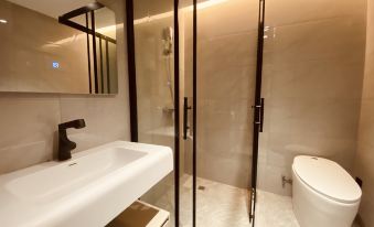 Xingji Scenic Homestay (Deqing West Station)
