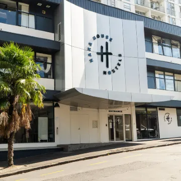 Haka House Auckland City Hotels near Western Park