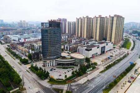 Ronzou International Hotel Отели рядом с достопримечательностью «Zhenwu Tower»
