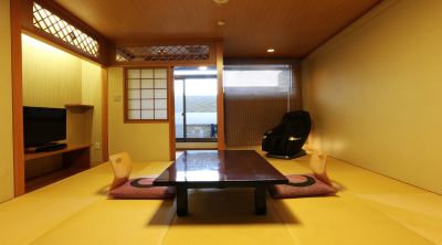 信楽焼陶器露天風呂付和室８畳 有馬温泉　有馬ロイヤルホテルの写真