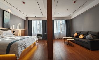 GreenTree Inn Express Hotel (Huangchuan Airlines Road Taoyuan New Village)