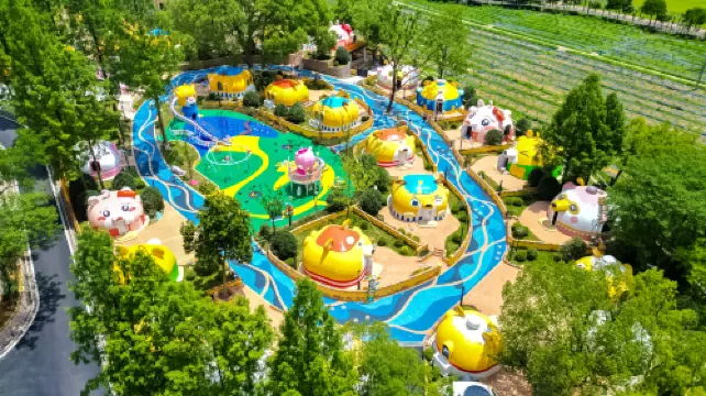 Fantasy Jialebi Theme Hotel