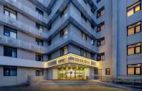 Wanfang Hotel (Beijing Zhongguancun Suzhouqiao Subway Station) Hotels near Colleges and Universities Memorial Forest