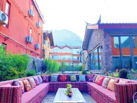Lugu Lake Chunhe Jingming Lakeview Resort Hotel Hotel a Lugu Lake Mt.Nisaigemu Goddness Cave Cable Car