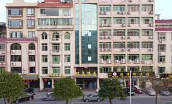 Xinfeng Silver Crystal Hotel