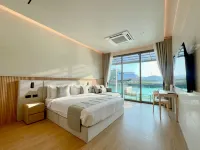Baan Tah On The Sea Hotels near Khram Yai Island