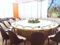 Shennongjia Yuelai Yueman Hotel (Guanmenshan Scenic Area)