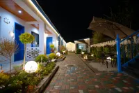 Ten Mile Spring Breeze Homestay in Tekes County