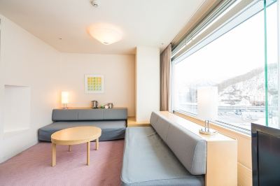 2号館 ファミリーツインC禁煙リバーサイド 苗場プリンスホテルの写真