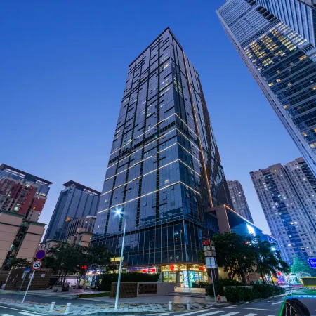 JIANHAI Apartment (Near Zhuhai Gongbei Port & Zhuhai High-Speed Railway Station) Отели рядом с достопримечательностью «Пограничный переход Gongbei»