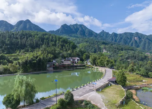 Zhangjiajie Ldyllic Pondside Timber Lodge Exterior Photos