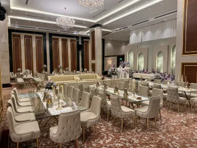 فندق روزموند الحمراء Hotels near سوق الخاسكية الجديد