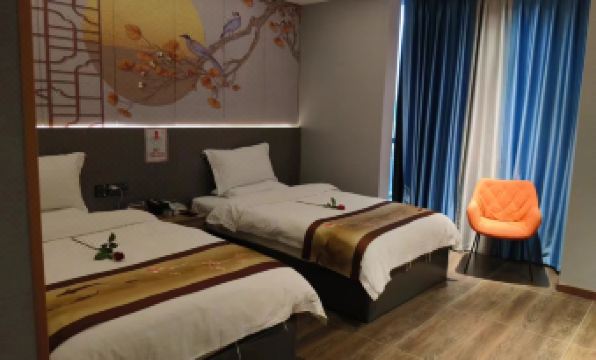 Clear Water Bay Hotel