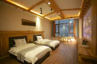 Yushu Gesa Jiabo Grand Hotel