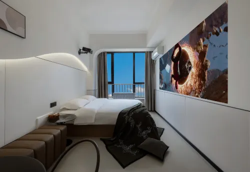 Qihe · Light Luxury Hotel (Greenland Central Business District Branch)