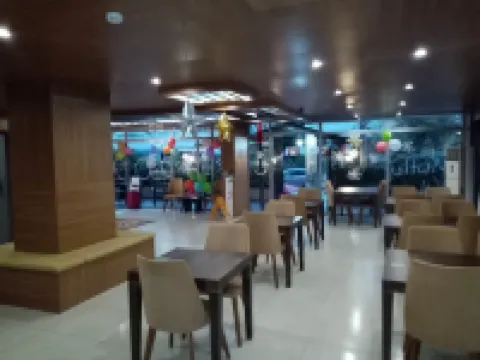 セブン シティ ホテル アンタルヤのホテル