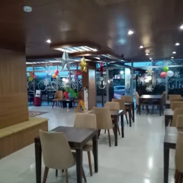 Seven City Hotel