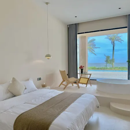 Listen to the sea shell holiday home (China's first beach shop)