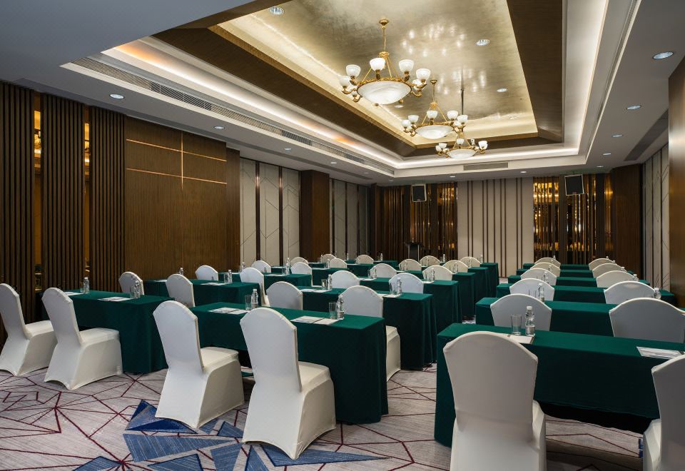 르네상스 선전 뤄후 호텔