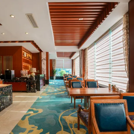 Yangzi International Hotel