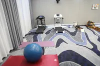 Weishi East View International Hotel - Gym