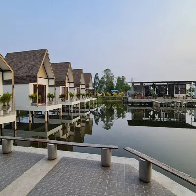 Burichan Resort Отели рядом с достопримечательностью «Храм Пхлуп»