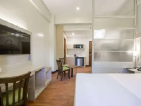 聖費爾南多麥客達温德姆套房酒店 聖費爾南多酒店