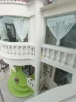 One acre Huatang Garden Homestay