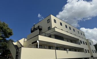 5. Hotel fu..