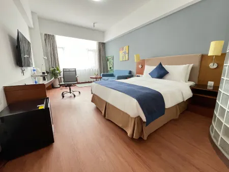 TianJin BinHai Saint Light Hotel