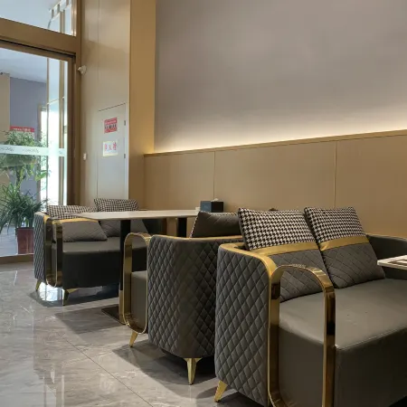 Elong Me Anlai Hotel (Yangzhou Baoying Wuyue Plaza)