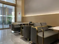 Elong Me Anlai Hotel (Yangzhou Baoying Wuyue Plaza) Hotels in Baoying