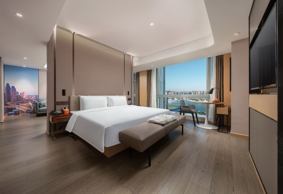 호텔 객실 침대와 유아용 침대 이미지