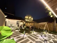 Yihou Courtyard Homestay Hotels near Zhang Family Ancestral Hall