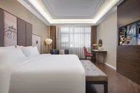 Yangzhou Shouxihu Dongguanjie Madison Hotel Hotels near Golden Eagle Shopping Center (Living Mall Branch)