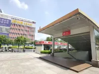 The Ritz Star City View Residence（Pazhou Exhibition Center and Pazhou Metro Station Branch） Hotels near Canton Fair