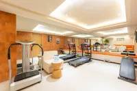 Tianjiao Hotel (Jiuquan Gulou Food Street) - parking