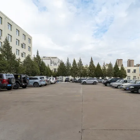 "Moshang Elegant Hotel (Wuhai Haibowan District Government Branch