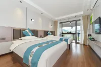 Autumn Leaves • Mid-Levels Mercure (Xijiang Qianhu Miao Village)