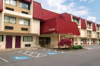 Red Roof Inn Cleveland Airport - Middleburg Heights Hoteles en Middleburg Heights