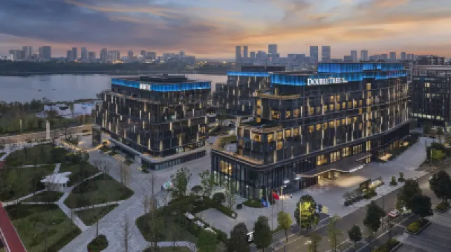 DoubleTree by Hilton Chengdu Xinglong Lake Hotels in Chengdu