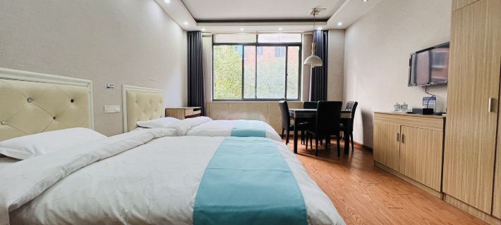 Poyang Shengwei Hotel (Huanhu Park Branch) Hotels in Poyang