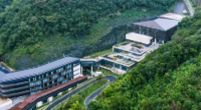 艾德睿·第五季酒店