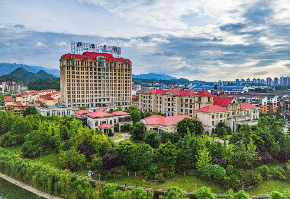 hotel overview picture