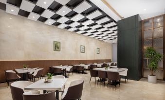 MEHOOD LESTIE  Hotel (Kunming Guandu Ancient Town Haile World Branch)